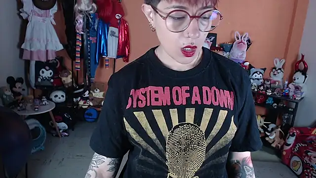 Snapshot of MissMiia2 chatting on 19, 7, 2026 MissMiia2 online show from 19, 7, 2026