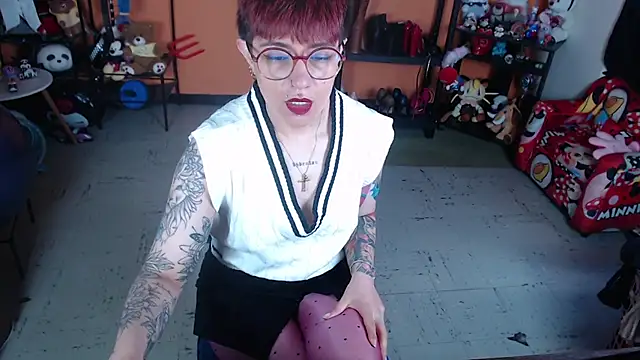 Snapshot of MissMiia2 chatting on 24, 7, 2026 MissMiia2 online show from 24, 7, 2026