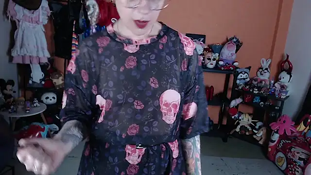 Snapshot of MissMiia2 chatting on 6, 8, 2026 MissMiia2 online show from 6, 8, 2026