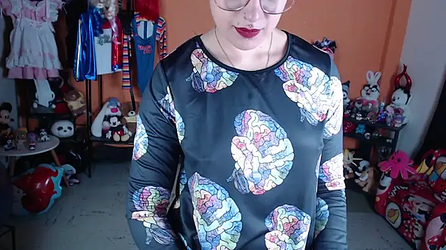 Snapshot of MissMiia2 chatting on 8, 8, 2026 MissMiia2 online show from 8, 8, 2026