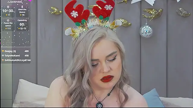 Snapshot of April_Vance chatting on 24, 12, 2024 April Vance online show from 24, 12, 2024