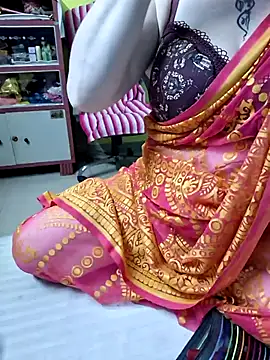 Snapshot of Raja_Ranii chatting on 12, 7, 2026 Raja Ranii online show from 12, 7, 2026