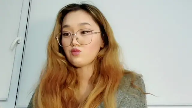 Snapshot of Jennatyan chatting on 20, 11, 2025 Jennatyan online show from 20, 11, 2025