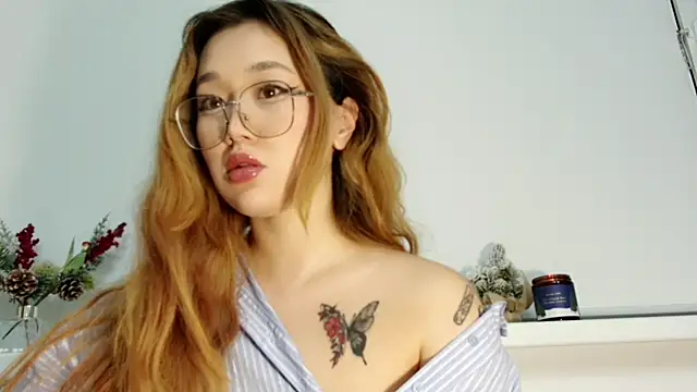 Snapshot of Jennatyan chatting on 28, 11, 2025 Jennatyan online show from 28, 11, 2025