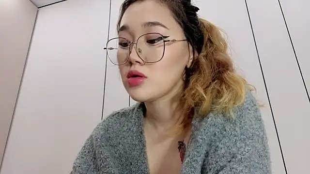 Snapshot of Jennatyan chatting on 6, 1, 2026 Jennatyan online show from 6, 1, 2026