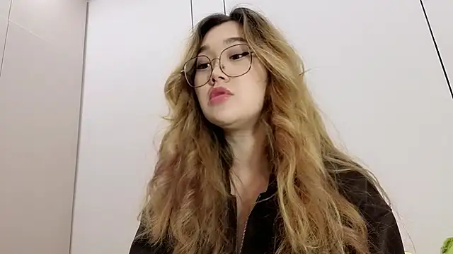 Snapshot of Jennatyan chatting on 8, 1, 2026 Jennatyan online show from 8, 1, 2026