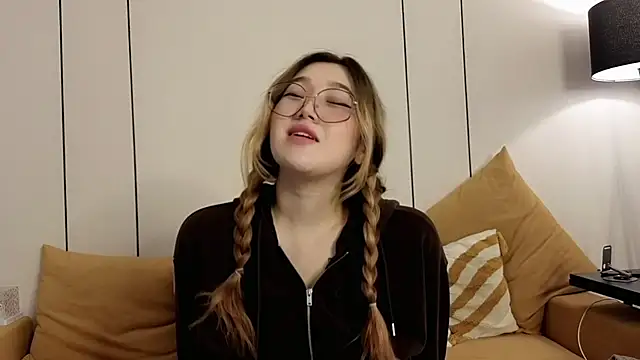 Snapshot of Jennatyan chatting on 16, 3, 2026 Jennatyan online show from 16, 3, 2026