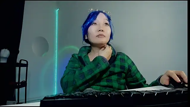 himeros goddess online show from 17, 1, 2025