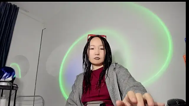 himeros goddess online show from 24, 1, 2025