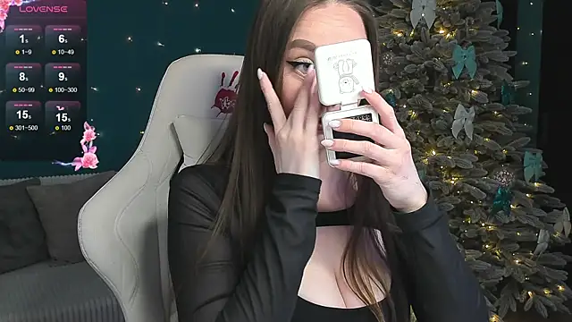 Snapshot of katie_taylorr chatting on 3, 2, 2025 katie taylorr online show from 3, 2, 2025