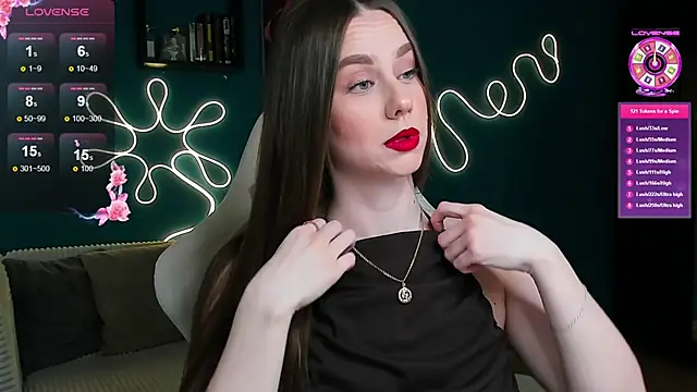 Snapshot of katie_taylorr chatting on 13, 11, 2025 katie taylorr online show from 13, 11, 2025