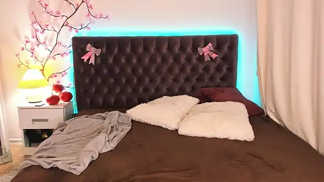 CurlyDreams online show from 13, 11, 2025