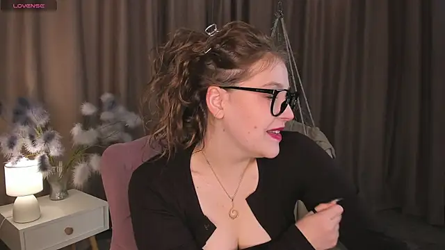 Colleen Blake online show from 14, 10, 2025