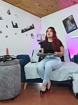 keila j online show from 31, 7, 2026