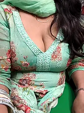 Anamika Kapoor online show from 29, 9, 2025