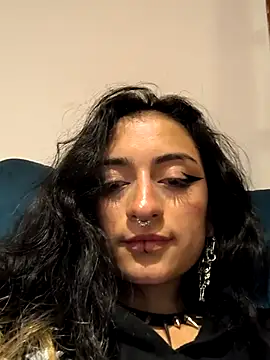 Lila Desiree online show from 24, 2, 2025