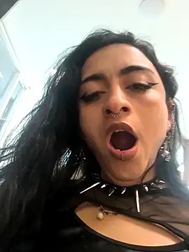 Lila Desiree online show from 6, 3, 2026