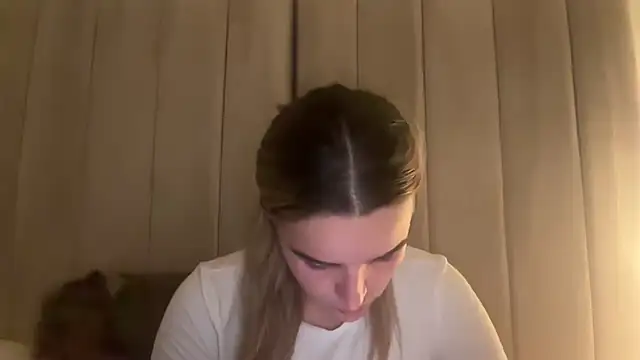 maisiesmithx online show from 23, 6, 2026