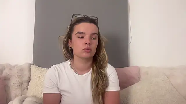 maisiesmithx online show from 5, 7, 2026