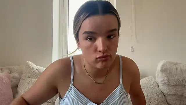 maisiesmithx online show from 7, 7, 2026