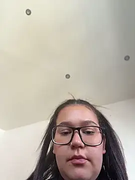 ValenG023 online show from 22, 4, 2026