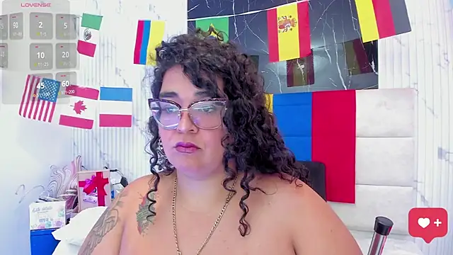 Snapshot of Reginavegaa chatting on 30, 6, 2026 Reginavegaa online show from 30, 6, 2026