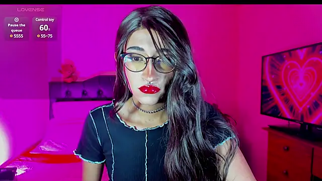 Lararose01 online show from 2, 12, 2024