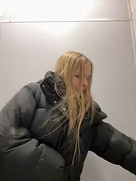 mur girl online show from 23, 12, 2024