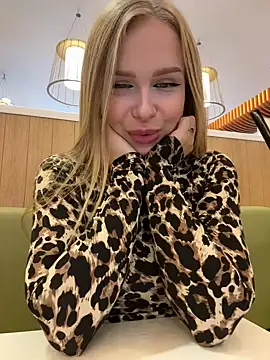 mur girl online show from 30, 12, 2024