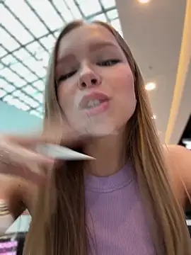 mur girl online show from 15, 1, 2025