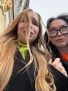 mur girl online show from 28, 10, 2025