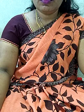 Snapshot of MaaliiiPonuTamil chatting on 16, 7, 2026 MaaliiiPonuTamil online show from 16, 7, 2026