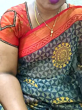 Snapshot of MaaliiiPonuTamil chatting on 17, 7, 2026 MaaliiiPonuTamil online show from 17, 7, 2026