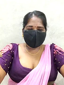 Snapshot of MaaliiiPonuTamil chatting on 29, 7, 2026 MaaliiiPonuTamil online show from 29, 7, 2026