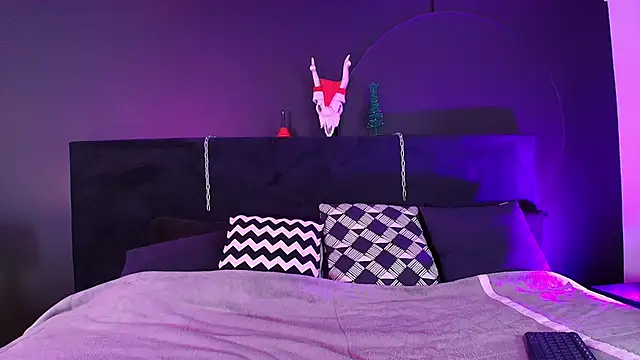 Aylen darkmoor online show from 10, 1, 2026