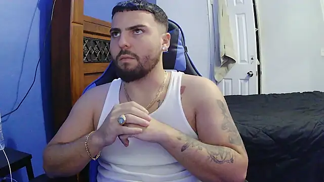 Snapshot of MasterKvn chatting on 2, 2, 2025 MasterKvn online show from 2, 2, 2025