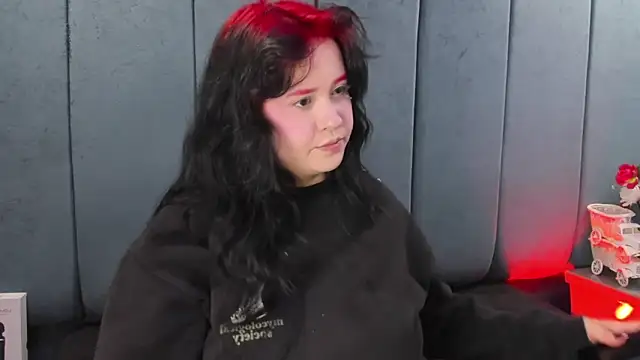 Victoria Rossy online show from 9, 5, 2026