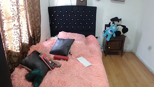 Julieta jonesss online show from 15, 1, 2025