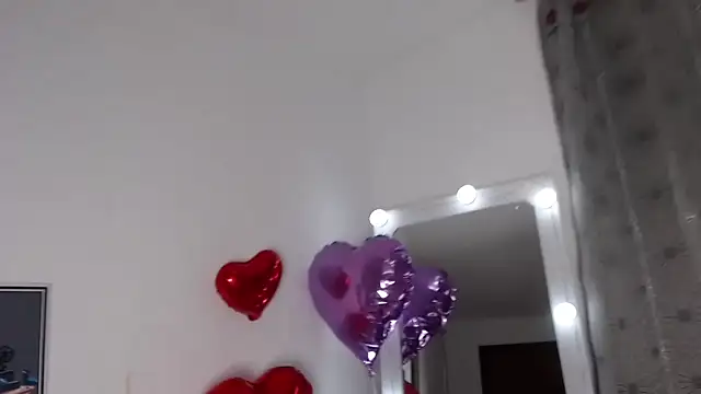 Snapshot of elizabethcooper chatting on 15, 2, 2025 elizabethcooper online show from 15, 2, 2025