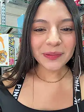 Snapshot of elizabethcooper chatting on 23, 10, 2025 elizabethcooper online show from 23, 10, 2025