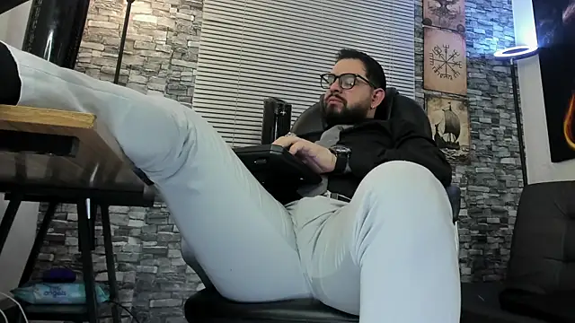 Ethan Castellano online show from 6, 7, 2026