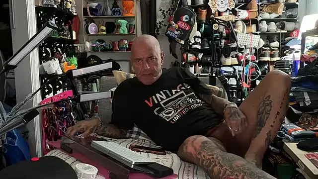 joeytatts66 online show from 25, 6, 2026
