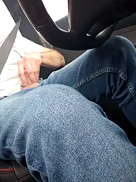 Spunwhiteboy1992 online show from 19, 11, 2025