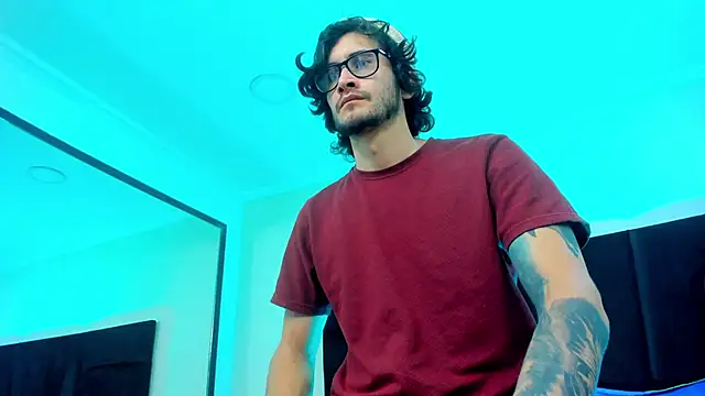 Loggan donnelly online show from 1, 2, 2025