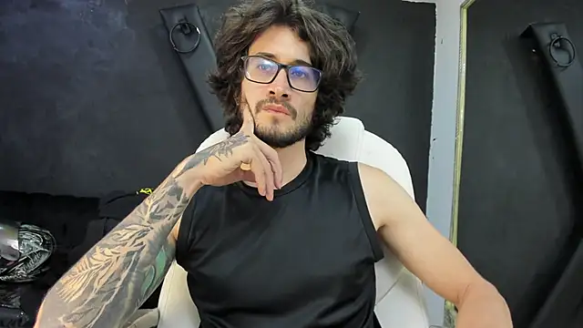 Loggan donnelly online show from 21, 3, 2025