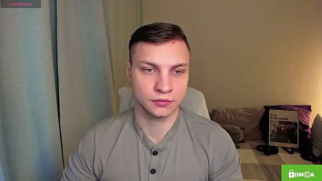 handsome guy01 online show from 30, 4, 2026