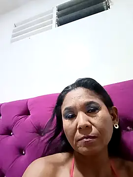 tiffany Bitch online show from 2, 5, 2026
