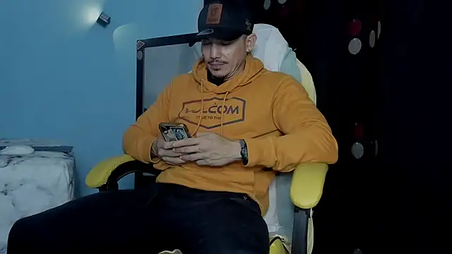 Alex motta online show from 28, 10, 2025