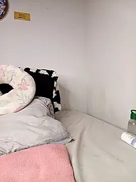 lianisrose online show from 4, 11, 2025