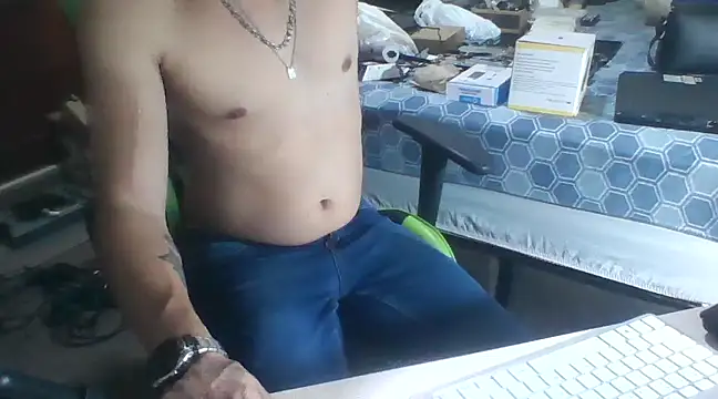 Snapshot of SOLESFETISHBR chatting on 21, 3, 2025 SOLESFETISHBR online show from 21, 3, 2025